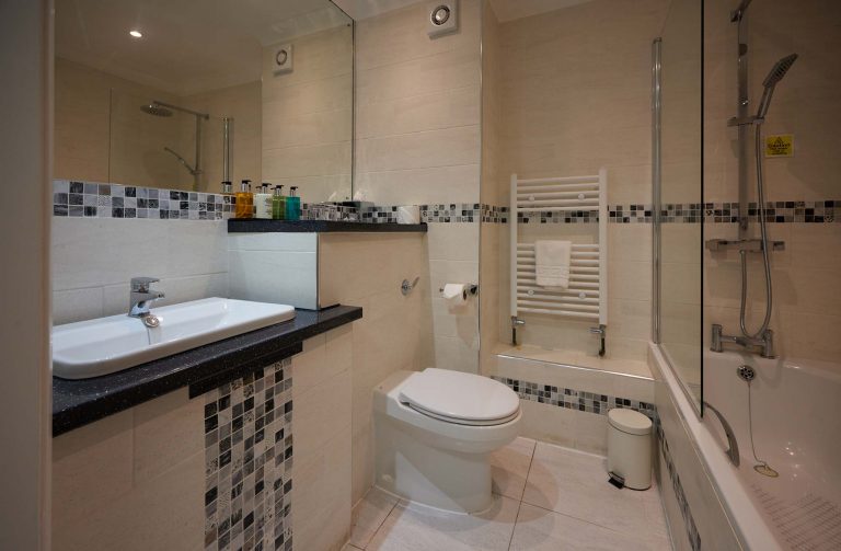 Family Room En-suite